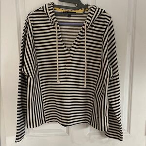 NWOT Jane and Delancey black and cream stripped hoodie in large